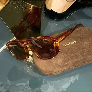 Tom ford sunglasses never worn brand new in case Tom Ford | Accessories | Brand New Tom Ford Sunglasses Never  main image 3
